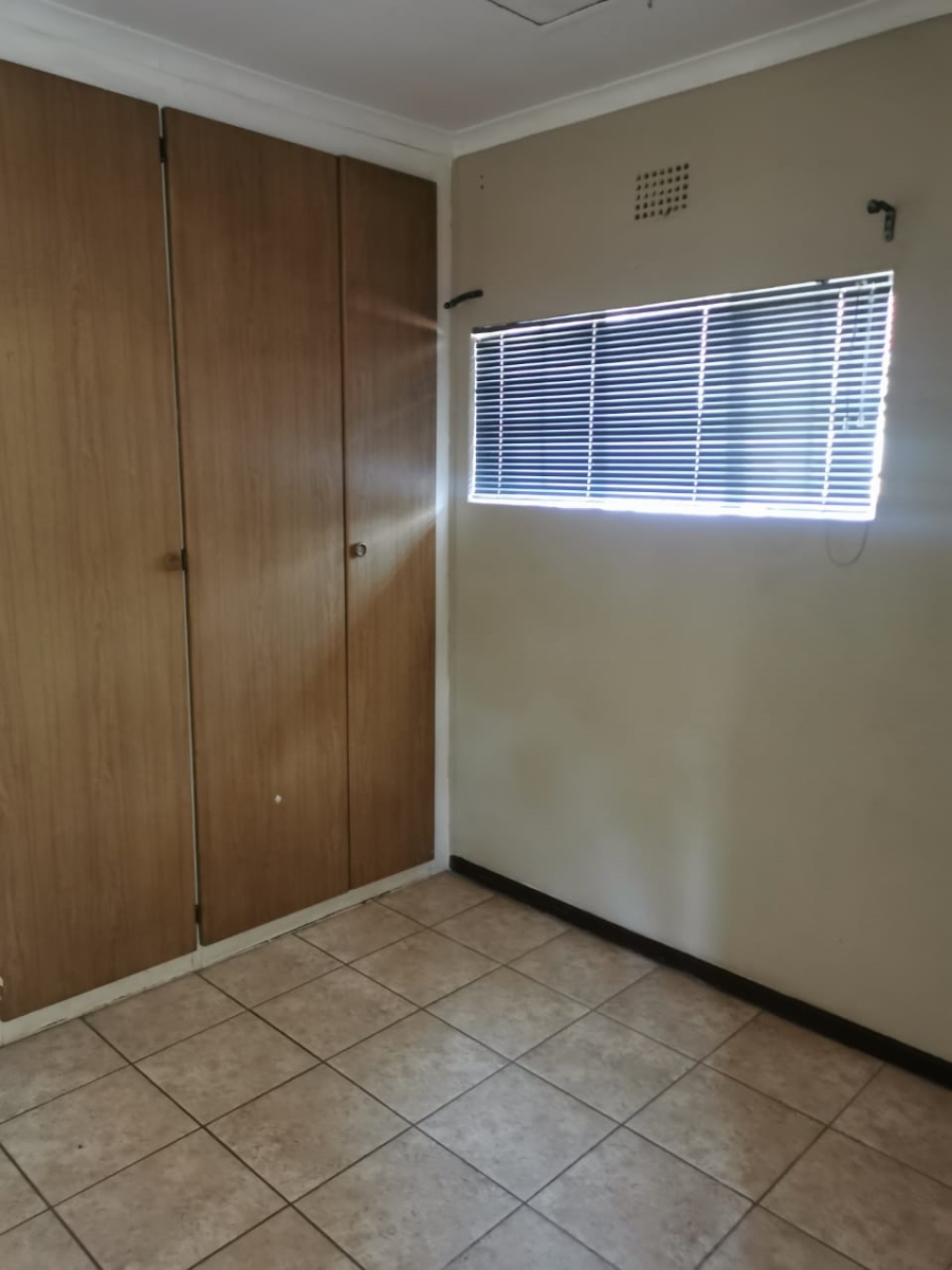 1 Bedroom Property for Sale in Vaalpark Free State